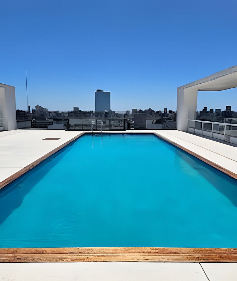 Torre de categoría con piscina y vista panorámica